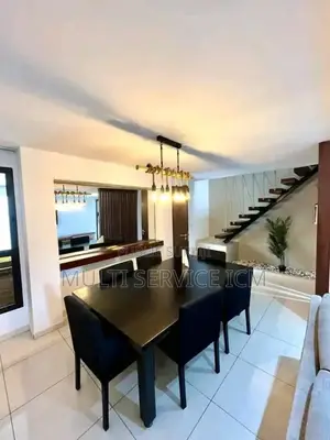 5chbre Duplex dans Cocody à Louer