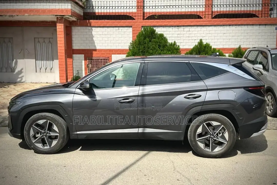 Hyundai Tucson 2025 Gris