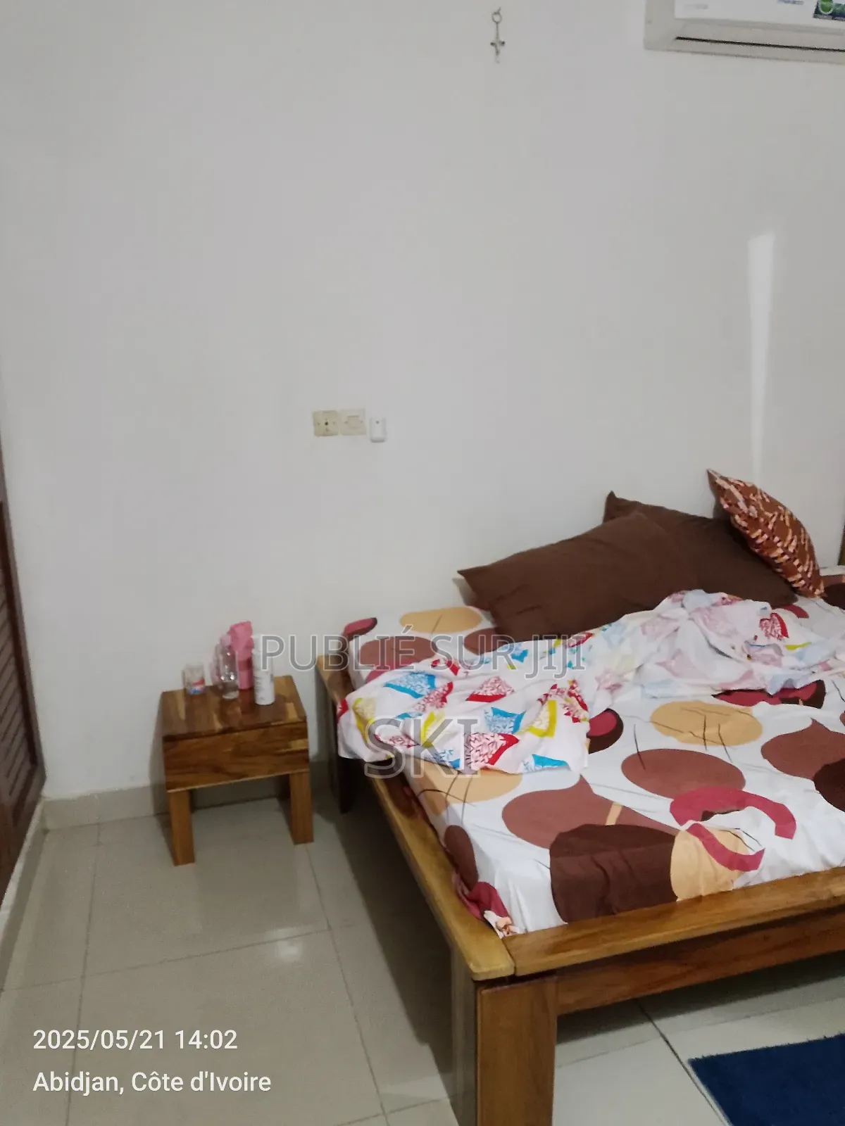 1chbre Appartement dans Samuel Kouame, Cocody à Louer