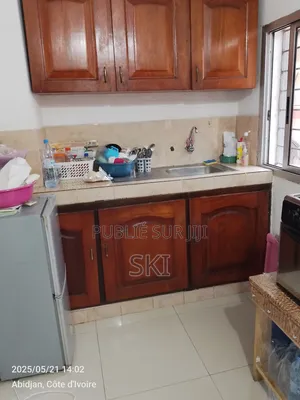 1chbre Appartement dans Samuel Kouame, Cocody à Louer