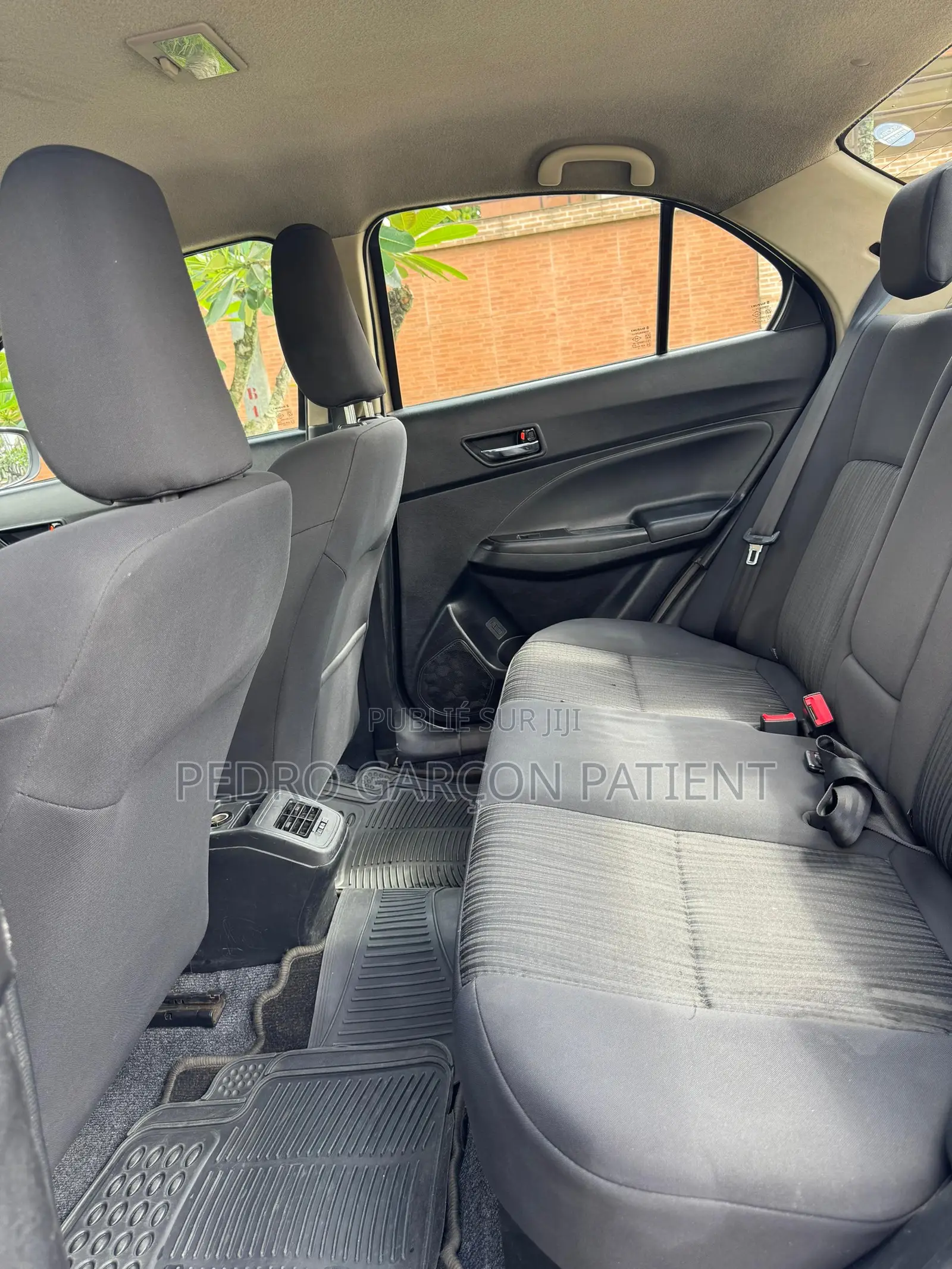 Suzuki Dzire 2024 Marron