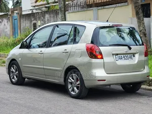 Photo - Toyota Corolla 2003 Gris