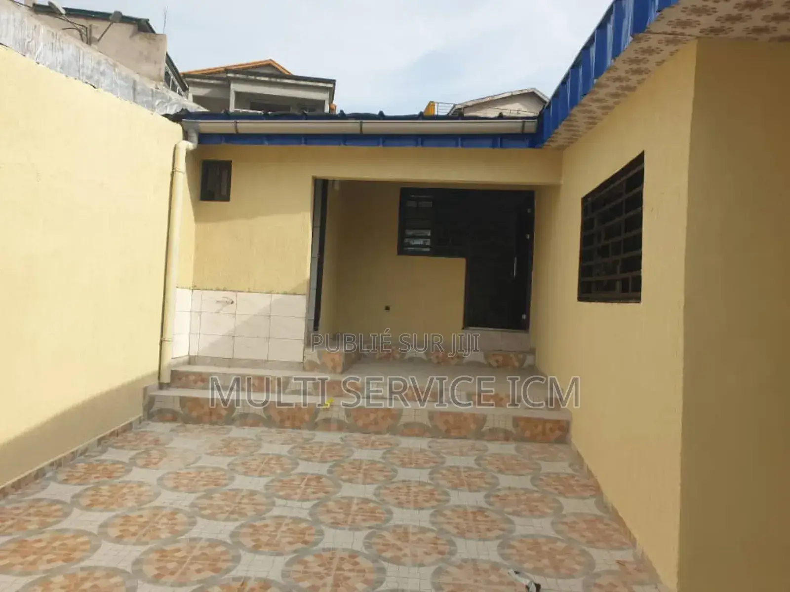 6chbre Duplex dans Cocody à Vendre