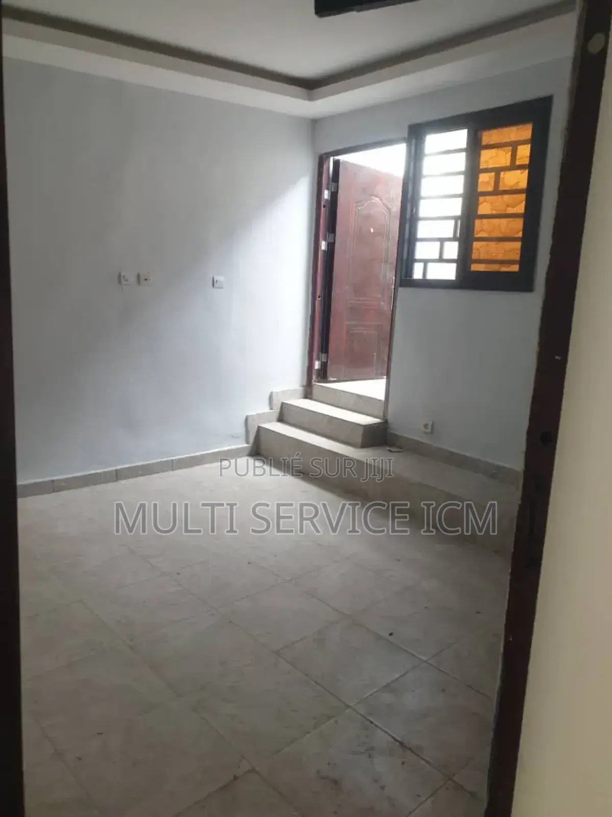 6chbre Duplex dans Cocody à Vendre