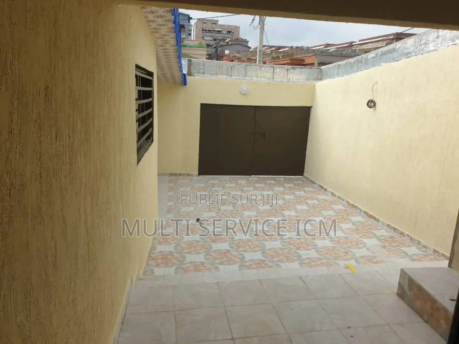 6chbre Duplex dans Cocody à Vendre