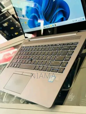 Photo - New Ordinateur Portable HP ZBook 14u G5 16GB Intel Core I5 SSD 512GB