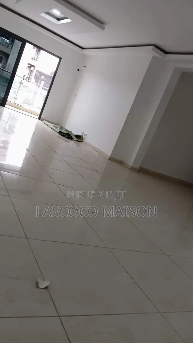 L&#39;Appartement DEUXIEME CLASSE - coco 2chbre Appartement dans Lascoco Maison, Cocody à Louer in