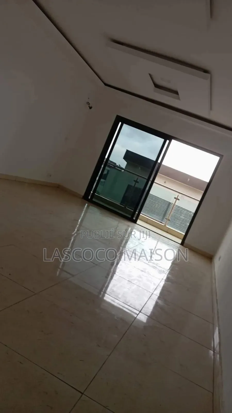 2chbre Appartement dans Lascoco Maison, Cocody à Louer