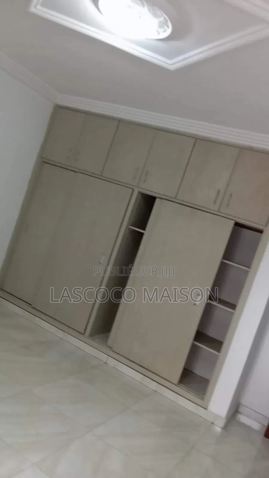 2chbre Appartement dans Lascoco Maison, Cocody à Louer