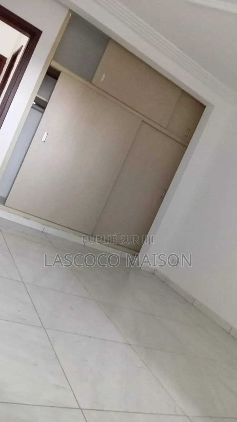 2chbre Appartement dans Lascoco Maison, Cocody à Louer