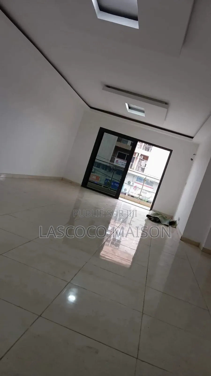 2chbre Appartement dans Lascoco Maison, Cocody à Louer