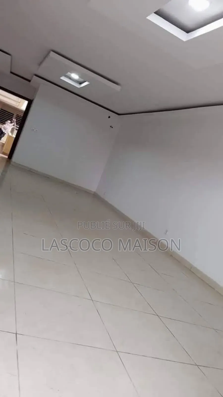 2chbre Appartement dans Lascoco Maison, Cocody à Louer