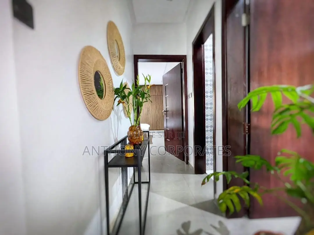 Appartement Meuble De Standing De 03 Pieces Angre Chu