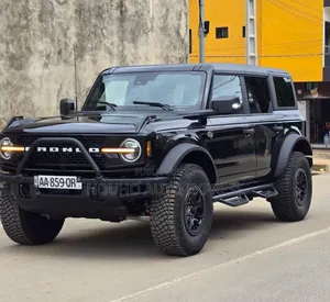 Photo - Ford Bronco 2024 Noir Mat