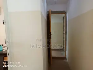 6chbre Villa dans Yopougon à Vendre
