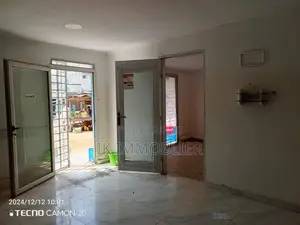 6chbre Villa dans Yopougon à Vendre