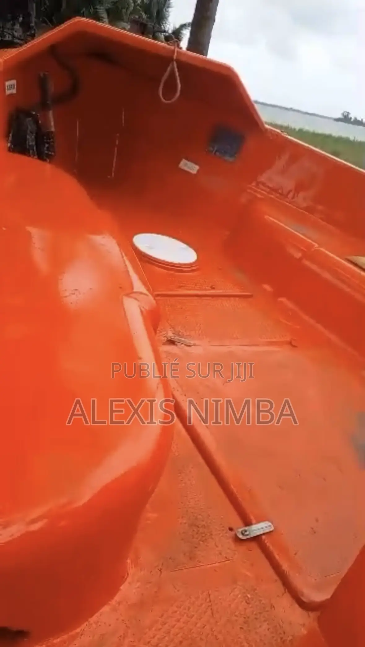 En Vente Coque Bateau Sans Moteur