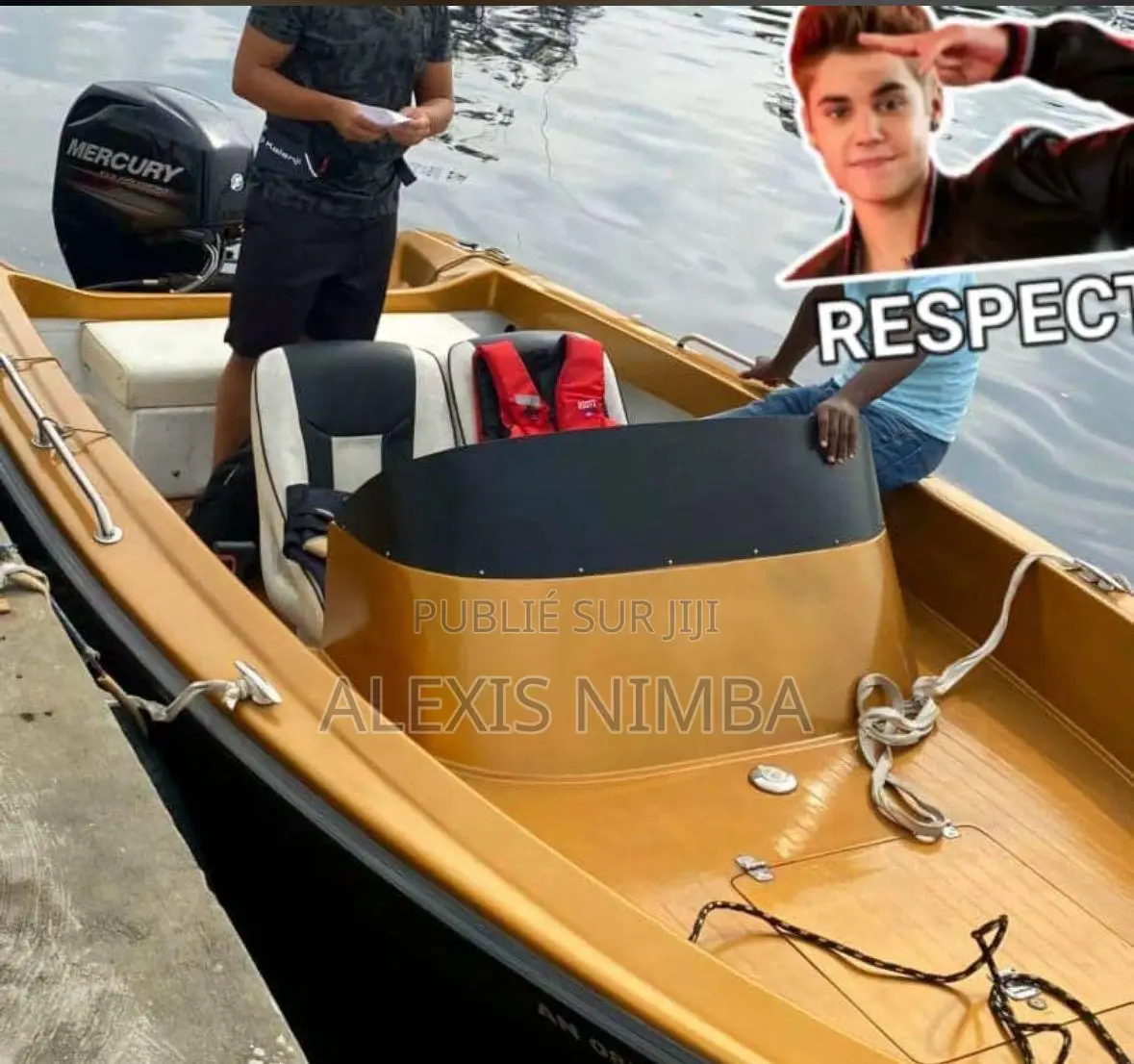 En Vente Bateau Coque Polyester Shakespeare