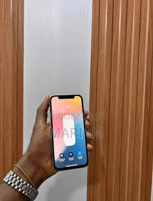 Photo - New Apple iPhone 12 64 GB Autre