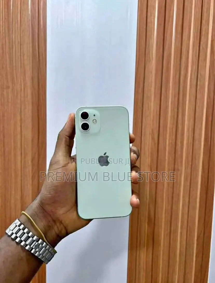 Neuf Apple iPhone 12 64 GB Autre