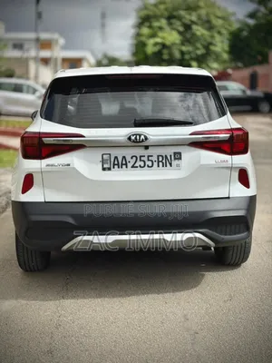 Kia Seltos 1.4 T-GDI 2021 Blanc cassé