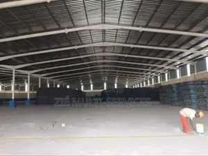 Location d'Un Entrepôt