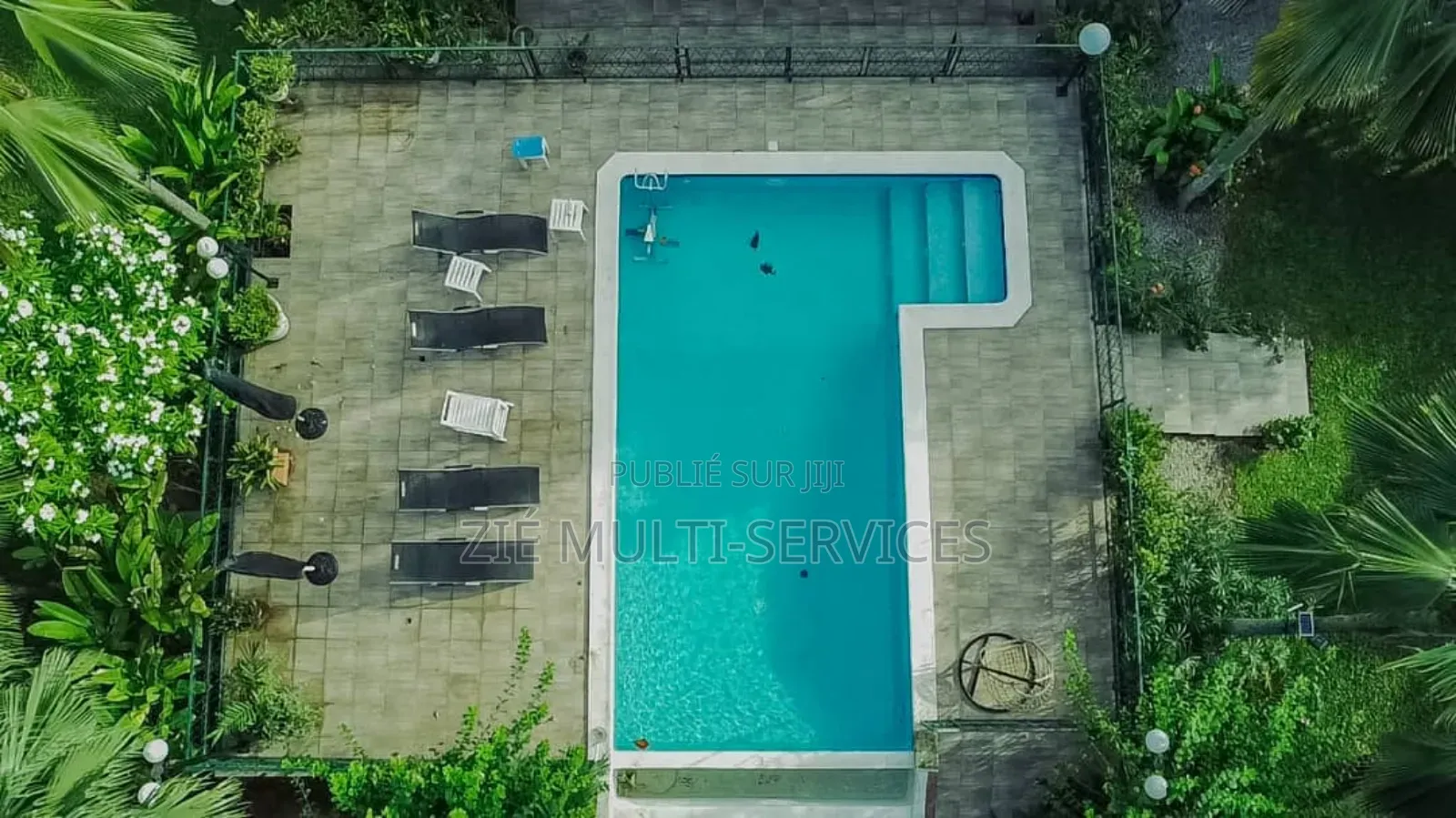 Furnished 8chbre Duplex dans Zié Multi-Service, Cocody à Vendre