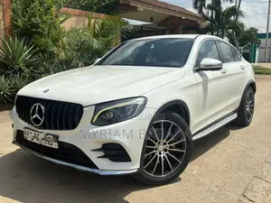 Photo - Mercedes-Benz GLC-Class 2017 Blanc
