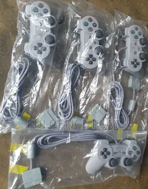 Photo - Manette Ps2 Disponible. Vous Êtes Livré Avant De Payer.
