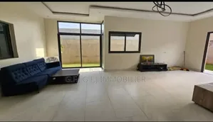 6chbre Duplex dans G.F.J Immobilier, Cocody à Louer