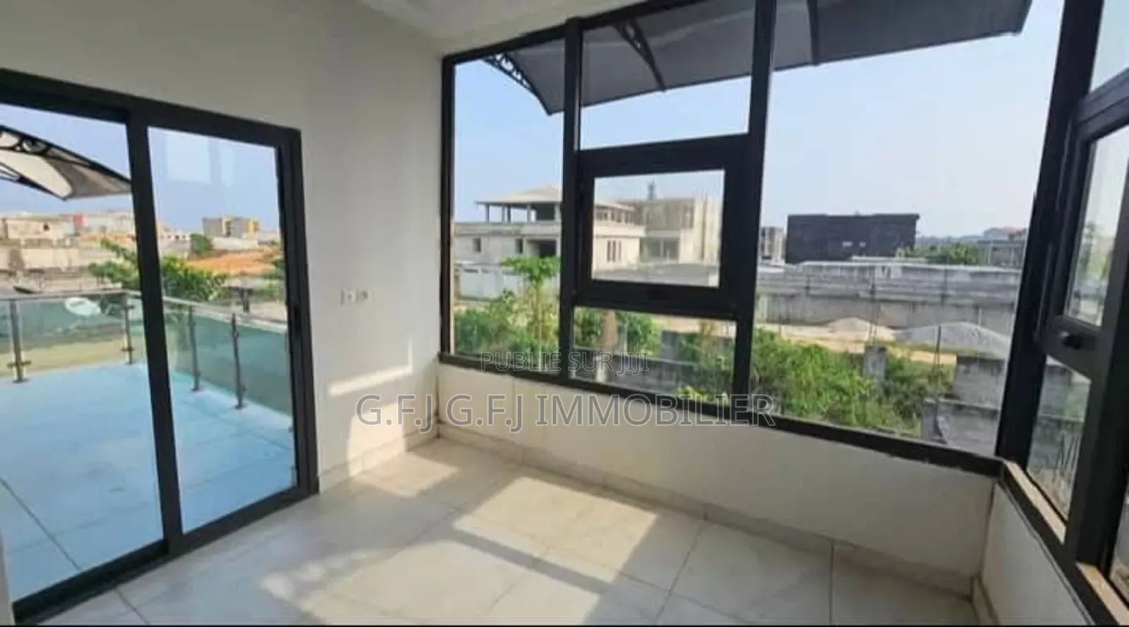 6chbre Duplex dans G.F.J Immobilier, Cocody à Louer