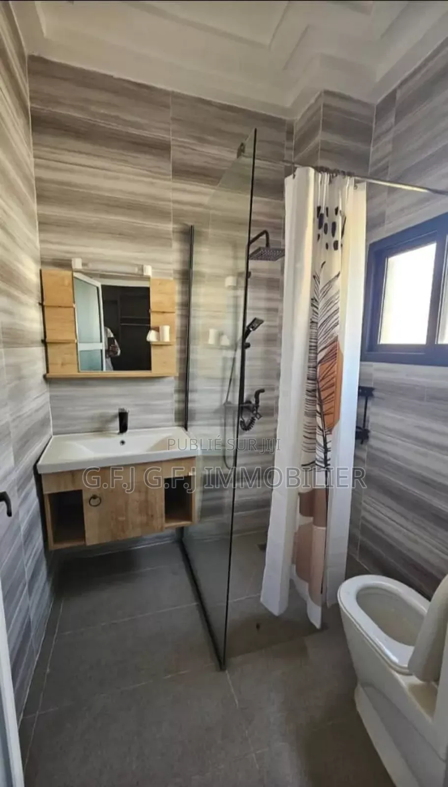 6chbre Duplex dans G.F.J Immobilier, Cocody à Louer