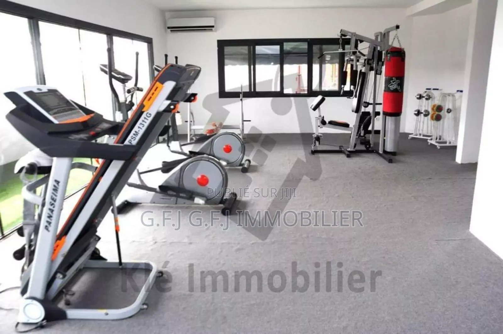 Furnished 1chbre Studio dans G.F.J Immobilier, Cocody à Louer