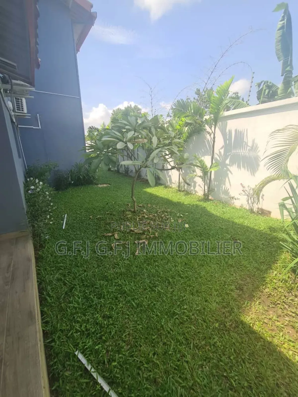 5chbre Duplex dans G.F.J Immobilier, Cocody à Louer