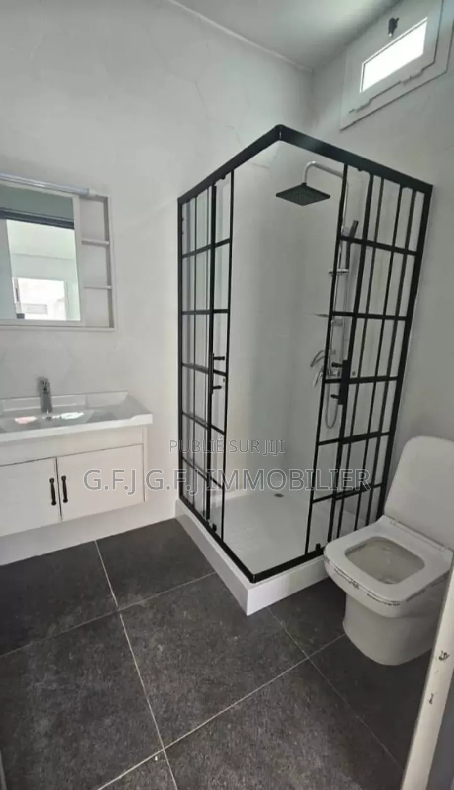 6chbre Duplex dans G.F.J Immobilier, Cocody à Louer