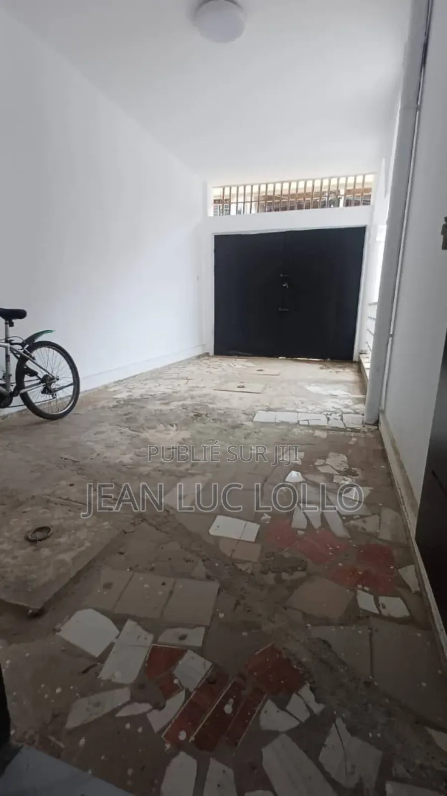 3chbre Appartement dans Lollo Jean Luc, Cocody à Louer