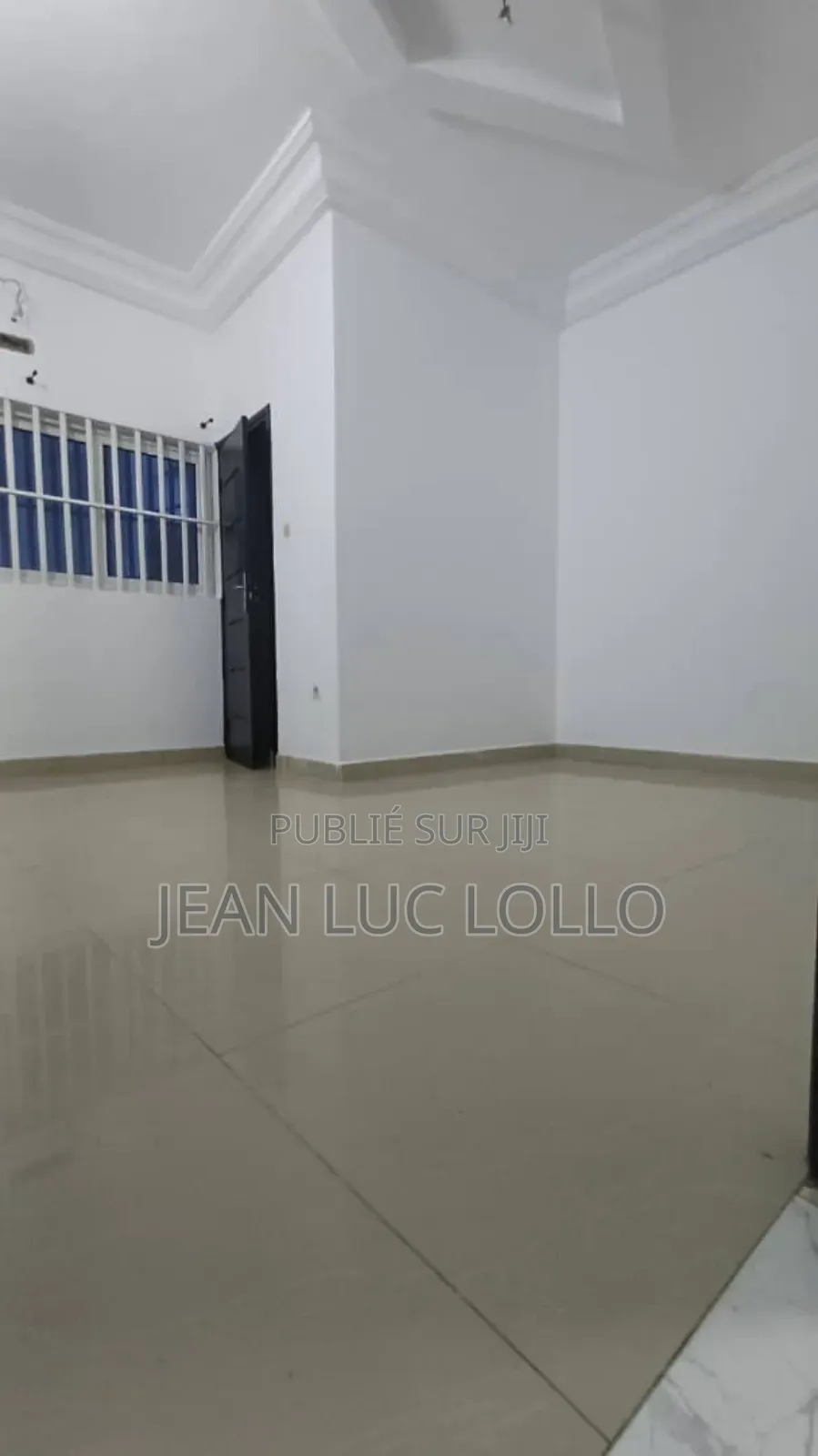 3chbre Appartement dans Lollo Jean Luc, Cocody à Louer