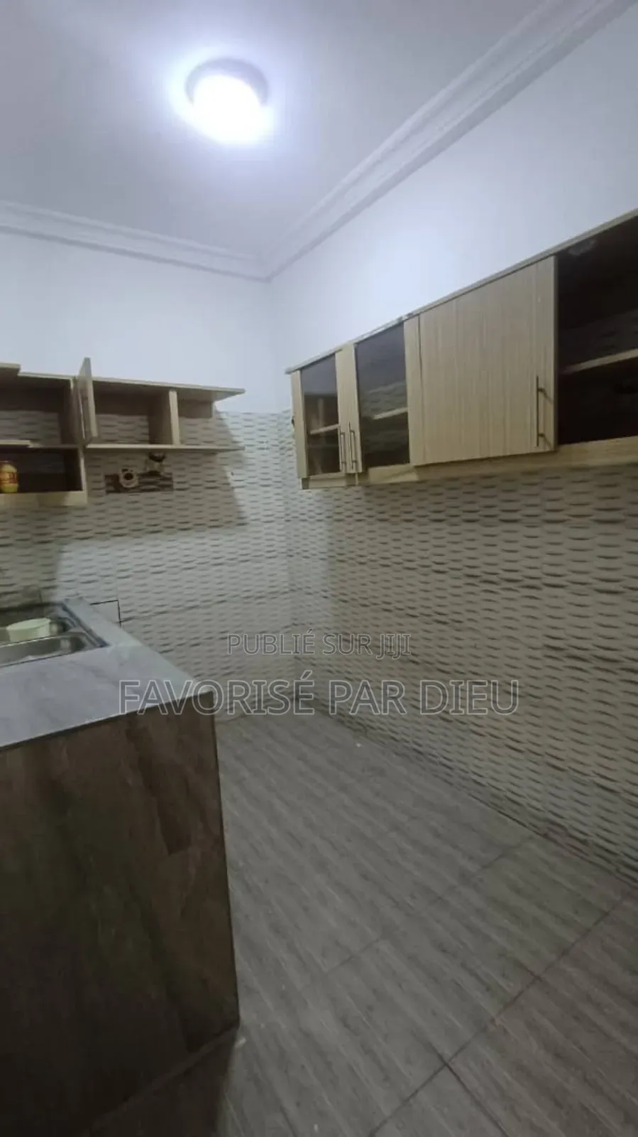 4chbre Appartement dans Lollo Immobilier, Cocody à Louer