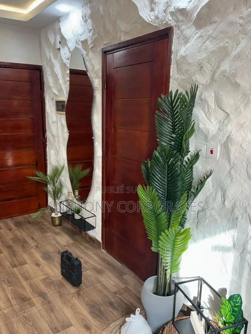 Un Appartement Meublé Hautement Équipé À La Riviera 3