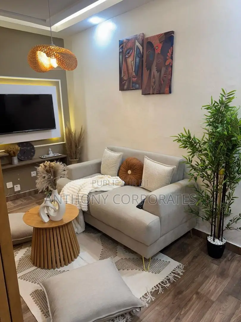 Un Appartement Meublé Hautement Équipé À La Riviera 3