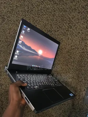 Ordinateur portable Dell Vostro 3550 6GB Intel Core i5 HDD 500GB