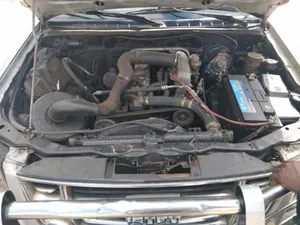 Isuzu I-Series 2005 Argenté