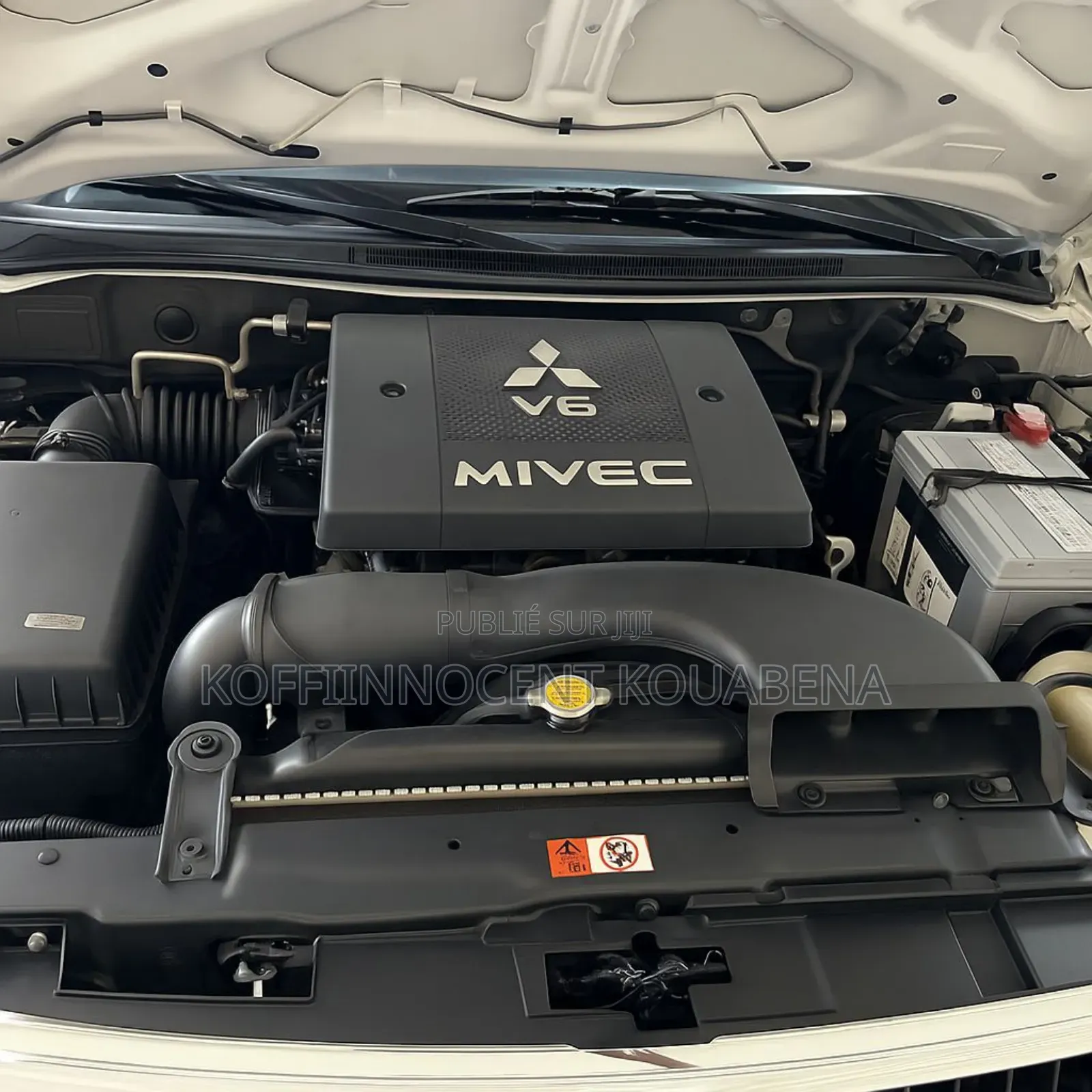 Mitsubishi Pajero V80 3.0 VR-I 2014 Blanc cassé