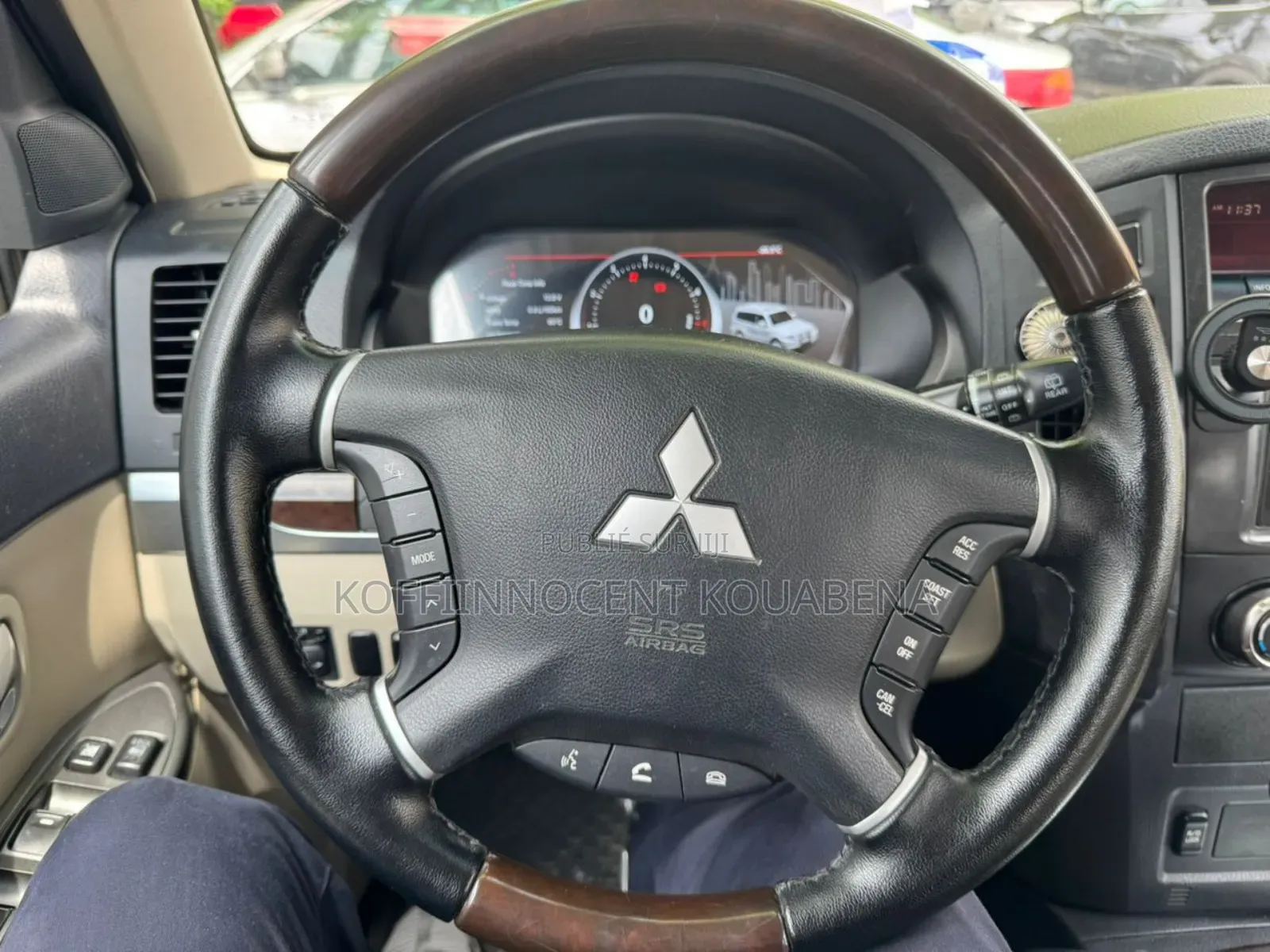 Mitsubishi Pajero V80 3.0 VR-I 2014 Blanc cassé