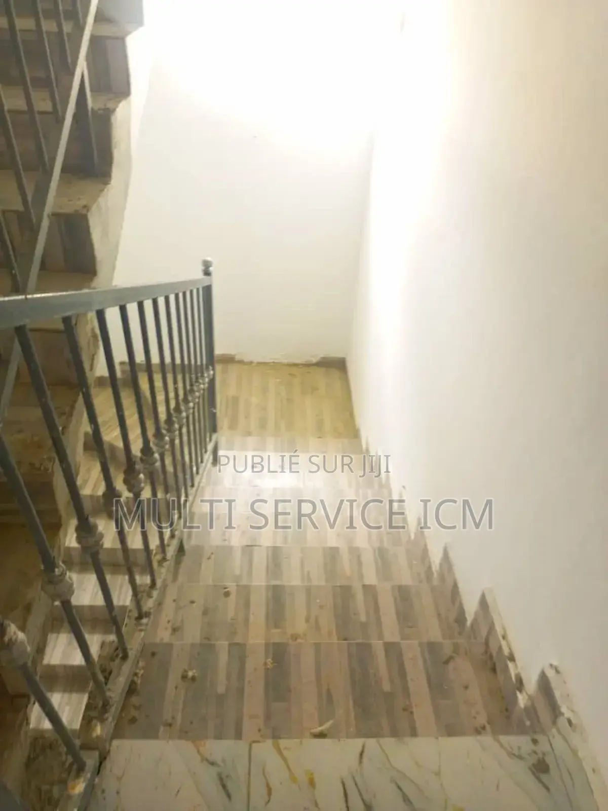 5chbre Duplex dans Ismaël Coulibaly, Cocody à Vendre