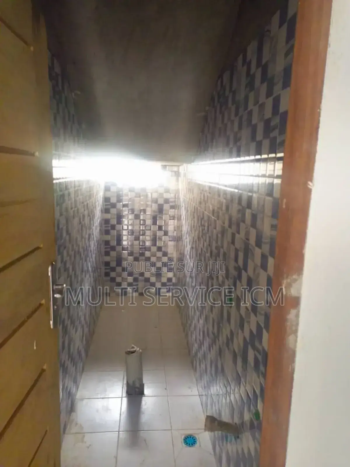 5chbre Duplex dans Ismaël Coulibaly, Cocody à Vendre