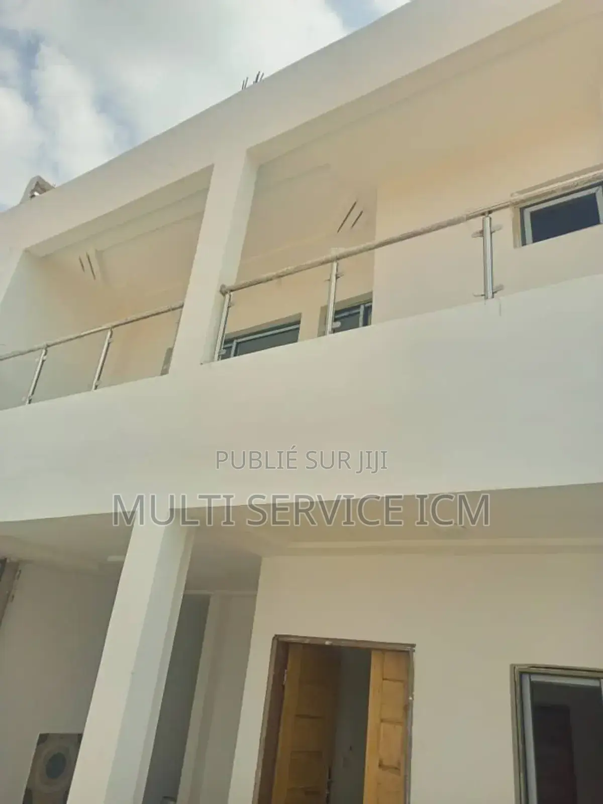 5chbre Duplex dans Ismaël Coulibaly, Cocody à Vendre