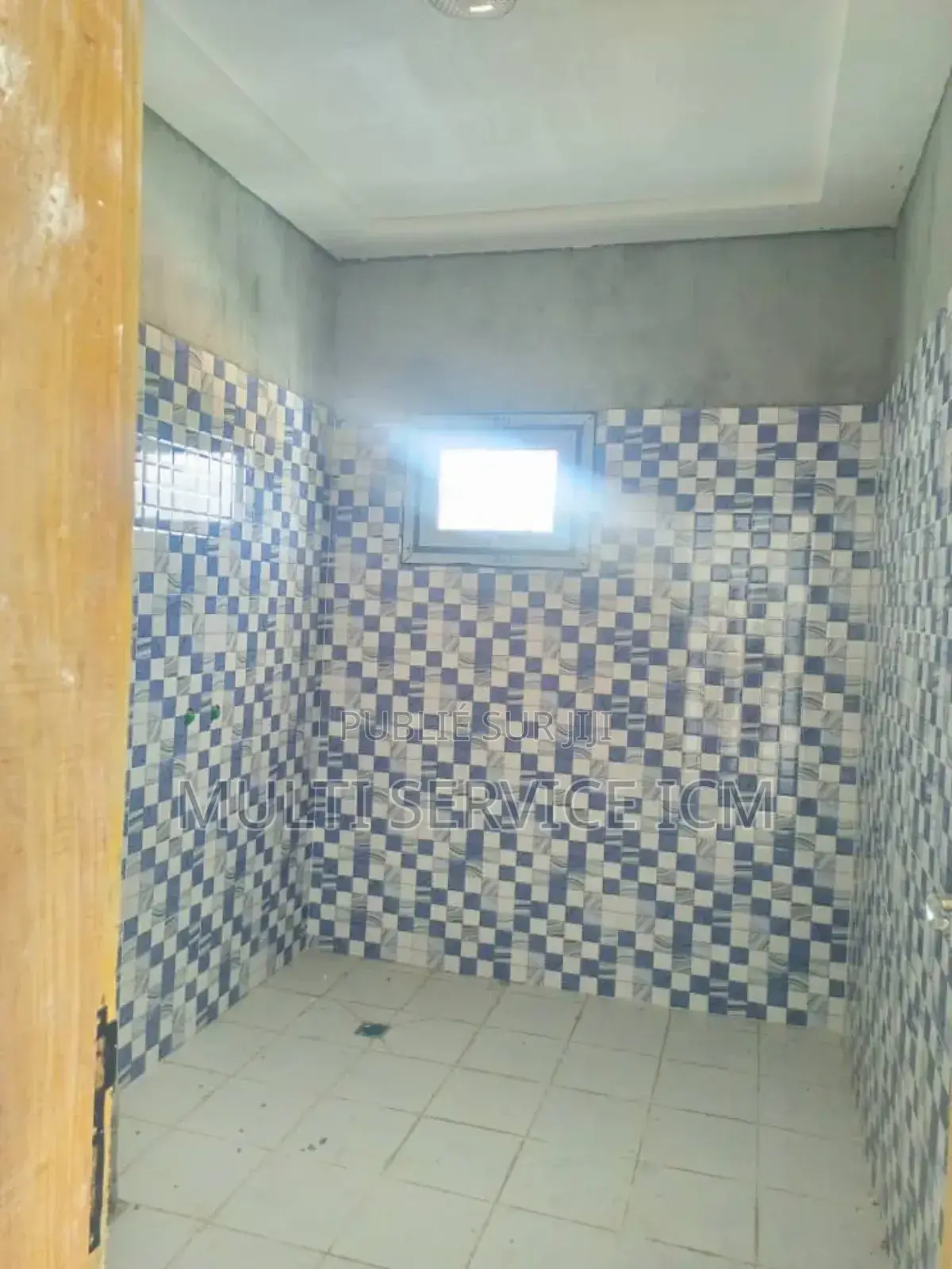 5chbre Duplex dans Ismaël Coulibaly, Cocody à Vendre