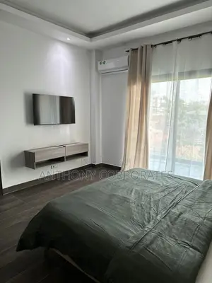 Appartement Meublé 3 Pièces Au 4èeme Étage Avec Ascenseur.