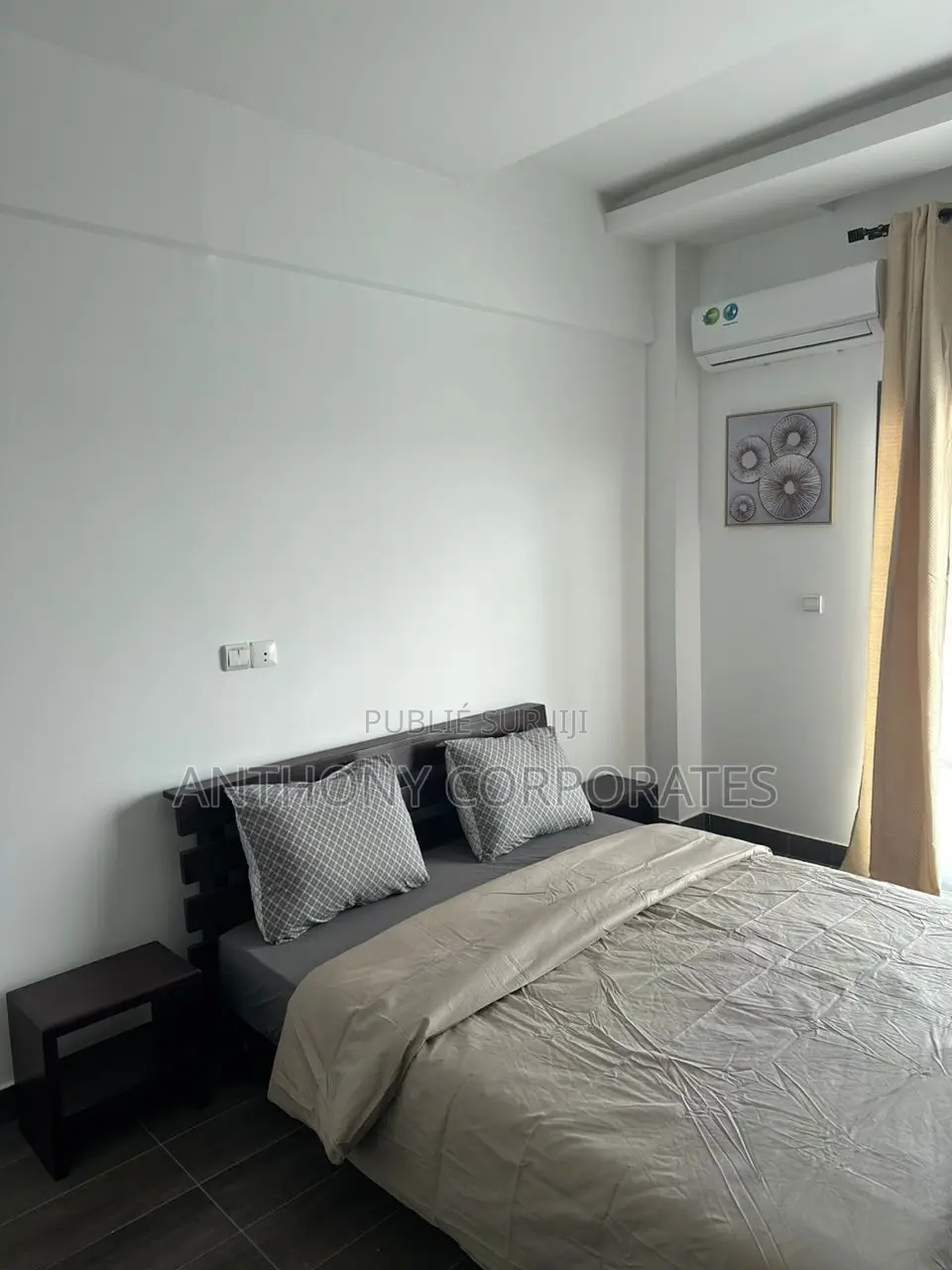 Appartement Meublé 3 Pièces Au 4èeme Étage Avec Ascenseur.